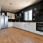 Padelin Villa Sukošan